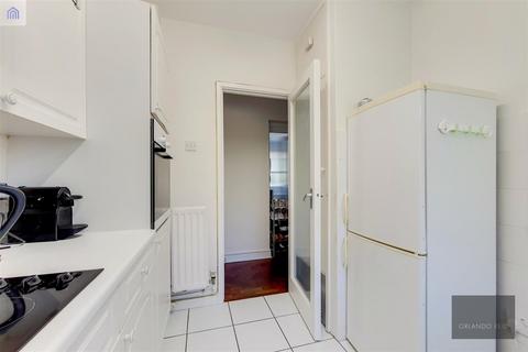 2 bedroom apartment to rent, Nightingale Lane, Clapham South