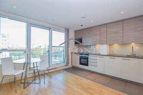 1 bedroom apartment to rent, Anchor House, St George Wharf, London