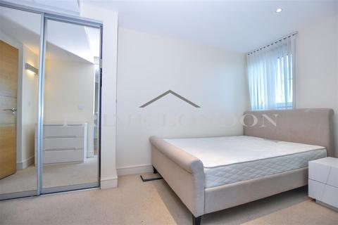 1 bedroom apartment to rent, Anchor House, St George Wharf, London
