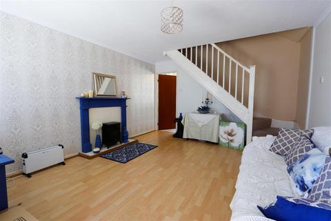 16 Spires Walk, Barry, CF63 1FJ