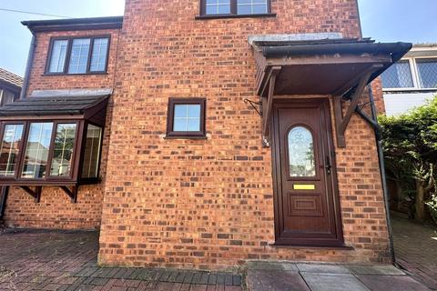 5 bedroom detached house to rent, Walsall Road, Wednesbury