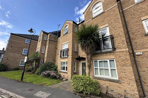 2 bedroom apartment to rent, Manor Court, Lawrence Street, York