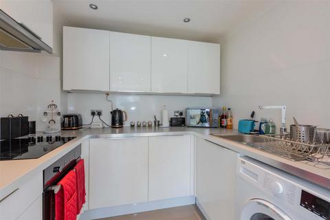 1 bedroom flat for sale, Cromer Court, Hawthorne Crescent, Slough