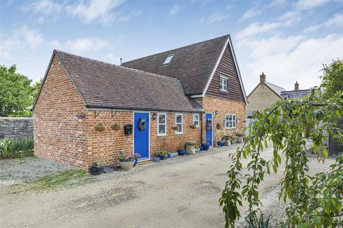 3 bedroom barn conversion for sale, Merton Road, Ambrosden, Bicester