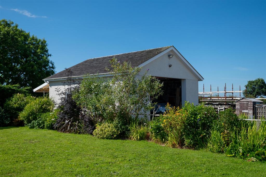Exterior Photographs - Penrallt, Benllech-6.jpg