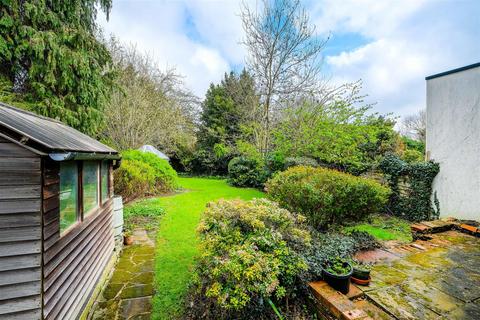 1 Wensley Avenue, Woodford Green, IG8 9HE