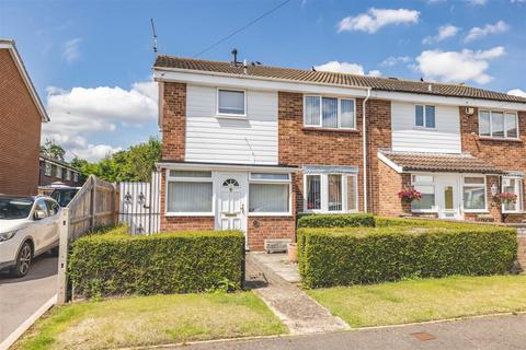 3 bedroom house for sale, Trenchard Road, Holyport, Maidenhead