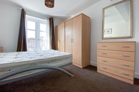 2 bedroom apartment to rent, Wilcock Street, Hulme, Manchester