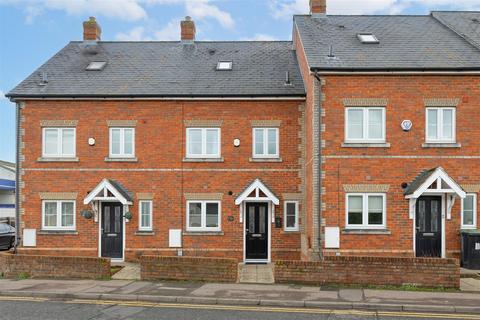 4 bedroom terraced house for sale, High Street, Langford, Beds SG18 9RP