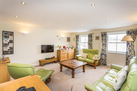 5 bedroom townhouse for sale, Pulleyn Mews, Clifton Green, York, YO30 6FE