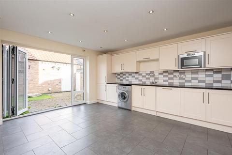 5 bedroom townhouse for sale, Pulleyn Mews, Clifton Green, York, YO30 6FE