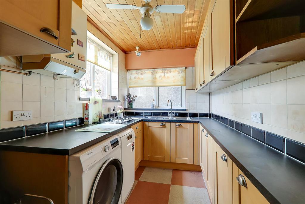 Sompting Road, Worthing 3 bed end of terrace house for sale £325,000
