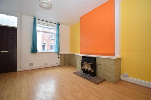 2 bedroom terraced house to rent, Trilby Street, Wakefield WF1