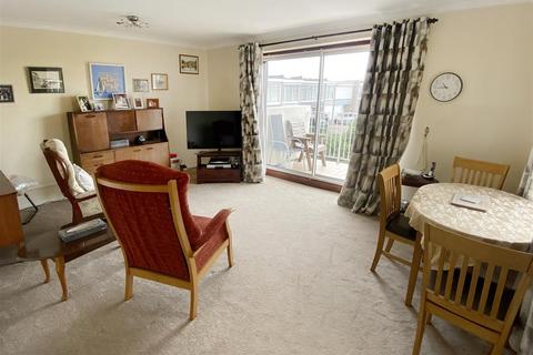 2 bedroom apartment for sale, Marama Gardens, Rustington BN16