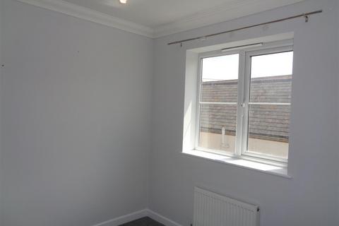 3 bedroom terraced house to rent, Richmond Mews, Seaford