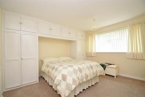 30 Ashfields Road, Shrewsbury, SY1 3SB