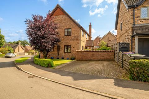 4 bedroom detached house for sale, St. Aubins Crescent, Heighington, Lincoln, Lincolnshire, LN4 1GH