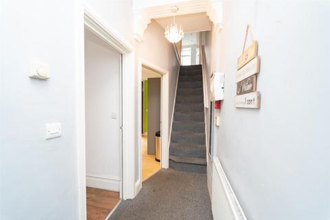 6 bedroom terraced house for sale, Landcross Road, Fallowfield