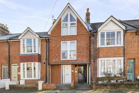3 bedroom house to rent, Morris Road, Lewes