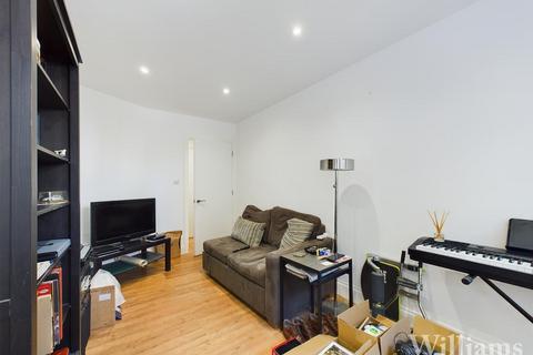 1 bedroom flat to rent, Walton Street, Aylesbury HP21