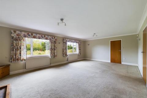5 bedroom detached house for sale, The Green, Strubby LN13