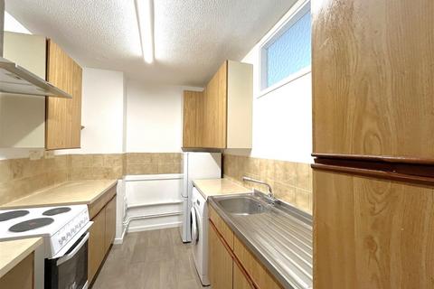 1 bedroom flat to rent, William Tarver Close, Warwick