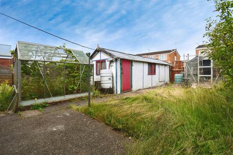 3 bedroom end of terrace house for sale, James Reckitt Avenue, Hull