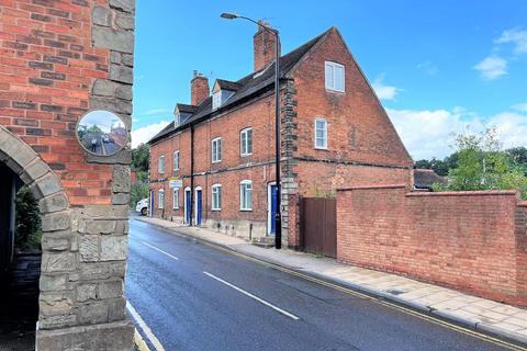 2 bedroom terraced house to rent, The Butts, Warwick, Warwickshire