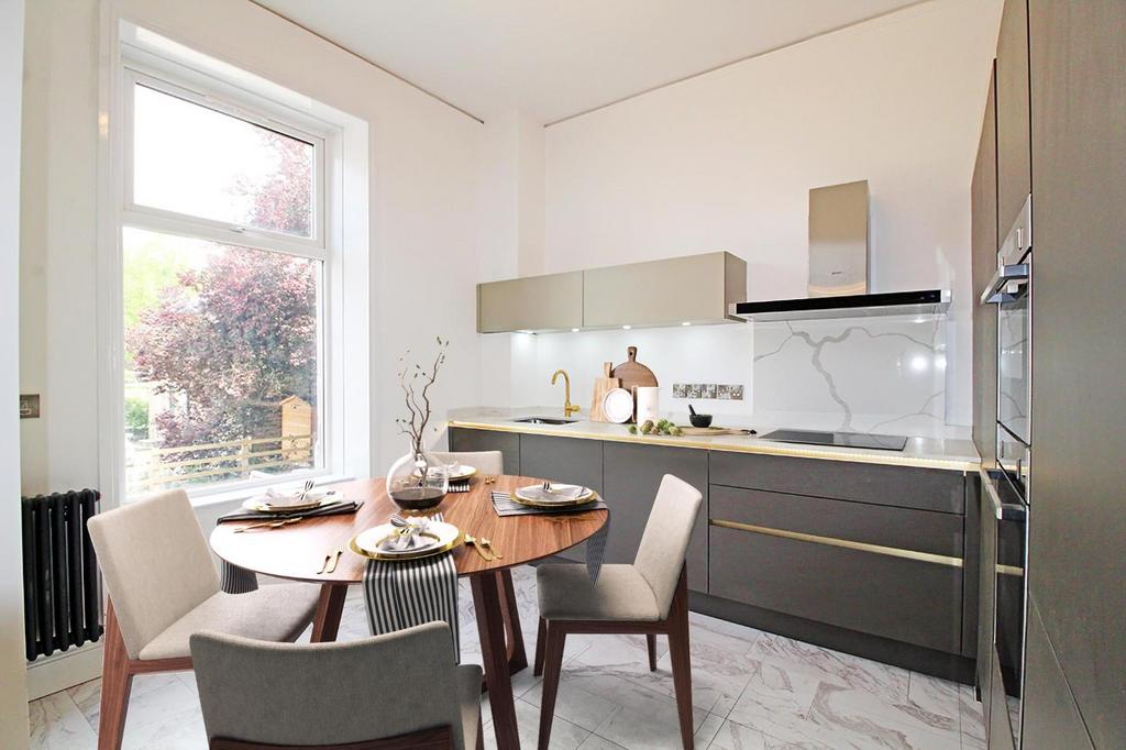 FLAT 2 - Kitchen.jpg