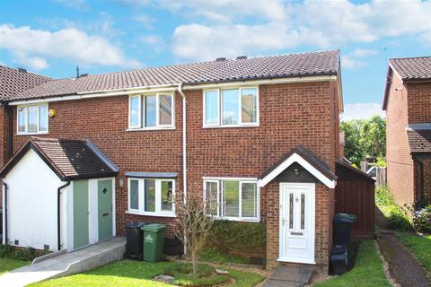 2 bedroom end of terrace house for sale, Bushbarns, Cheshunt