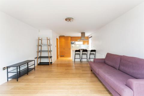 2 bedroom apartment to rent, The Avenue, Wanstead