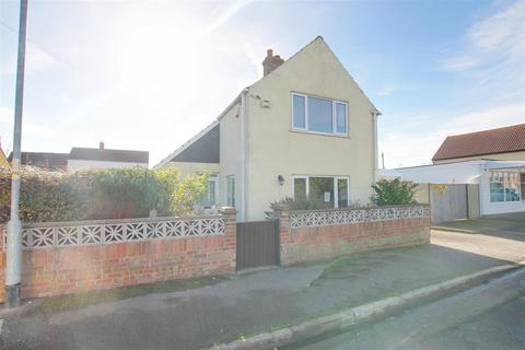 2 bedroom detached house for sale, King Street, Mablethorpe LN12