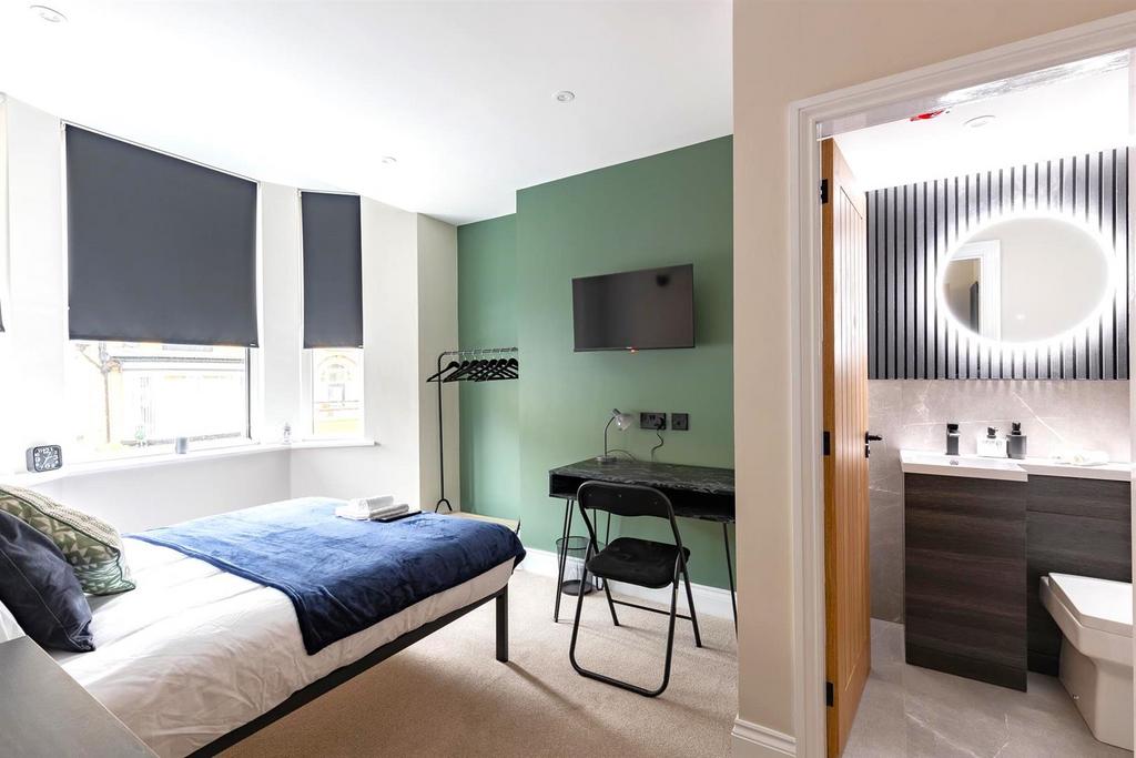 17 Langdale-BI3 A5917-HDR-Web Res.jpg