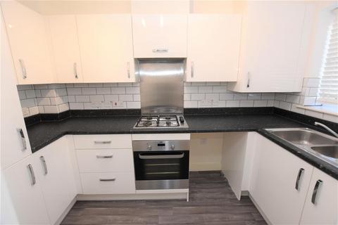 2 bedroom terraced house to rent, Lawnspool Drive, Worcester WR5