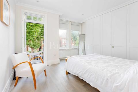 1 bedroom flat for sale, Dartmouth Road, Willesden Green, NW2