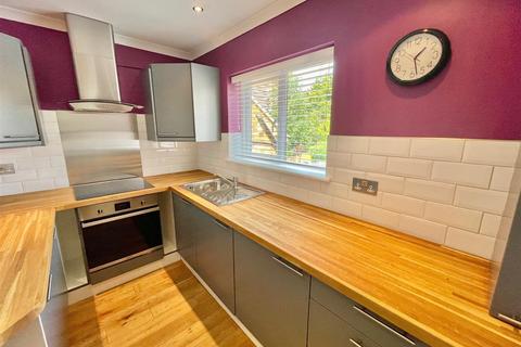 1 bedroom apartment for sale, Brookside, Potters Bar EN6