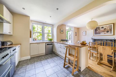 4 bedroom house for sale, Pembroke Street, Bedford