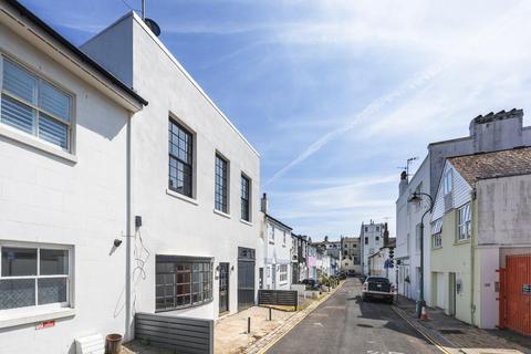 3 bedroom property for sale, Brunswick Street West, Hove