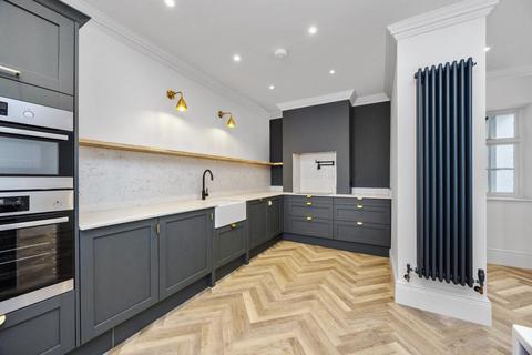 3 bedroom property for sale, Brunswick Street West, Hove