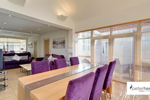 42 Durham Road, East Herrington, Sunderland, SR3 3LZ