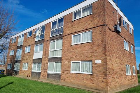 2 bedroom flat for sale, Kalmia Green, Gorleston-on-Sea