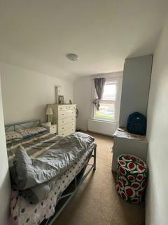 2 bedroom flat to rent, Sutton Lane, Hounslow TW3