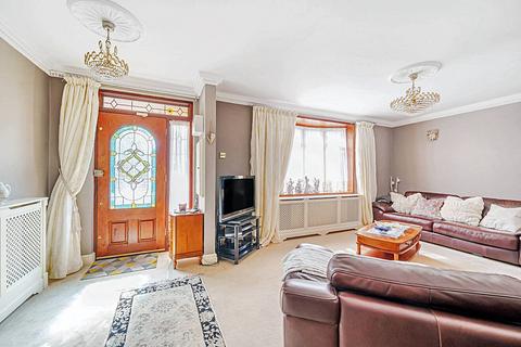 3 bedroom end of terrace house for sale, Colson Road, Loughton IG10