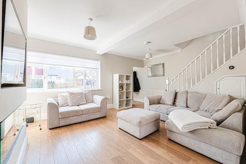 45 Bramble Road, Leigh-on-sea, SS9 5HA