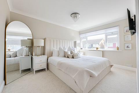 45 Bramble Road, Leigh-on-sea, SS9 5HA