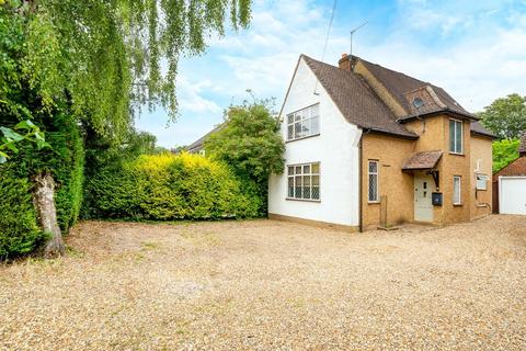 3 bedroom detached house for sale, Willow Way, Hertfordshire WD7