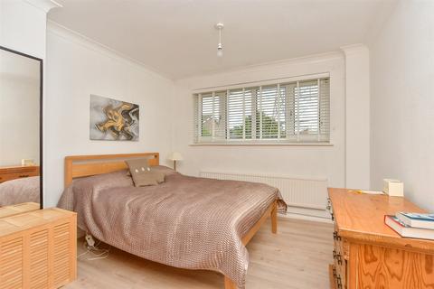 17 Apple Close, Snodland, ME6 5JP