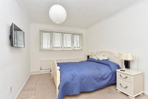 17 Apple Close, Snodland, ME6 5JP