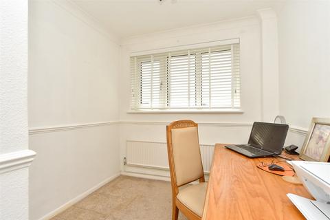 17 Apple Close, Snodland, ME6 5JP