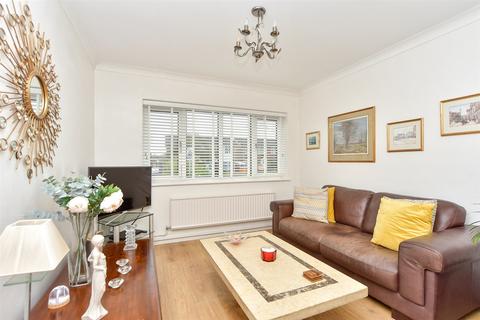 17 Apple Close, Snodland, ME6 5JP